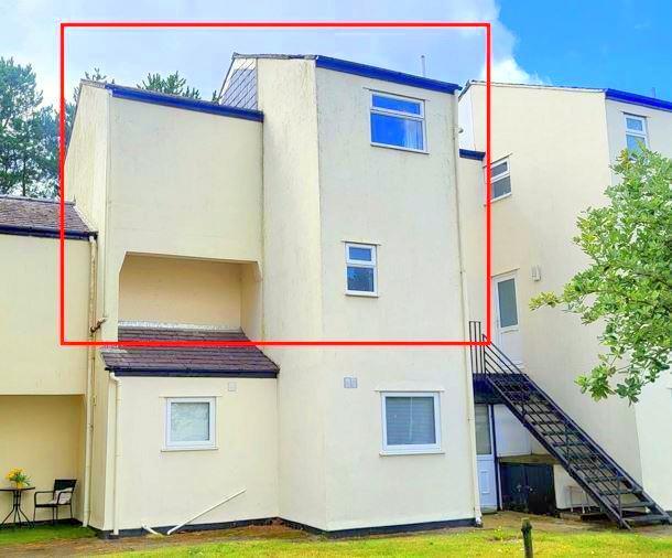 101 Glan Gors, Harlech